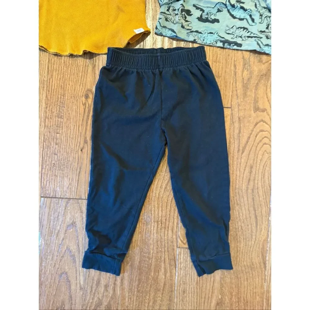 Boys Baby Gap Carters long sleeve shirt and jogger bundle 2-3t